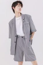 Load image into Gallery viewer, Sicilian men&#39;s handsome suit suit thin short-sleeved Korean handsome plaid casual suit shorts two-piece suit
